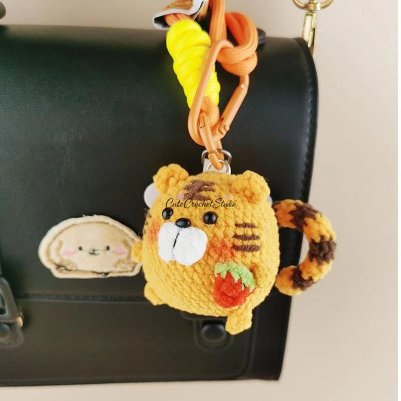 CCS Cute little tiger bag charm keychain niche and high-end gift