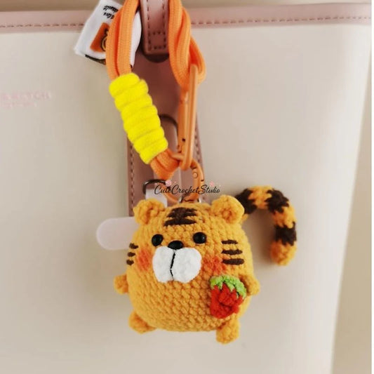 CCS Cute little tiger bag charm keychain niche and high-end gift